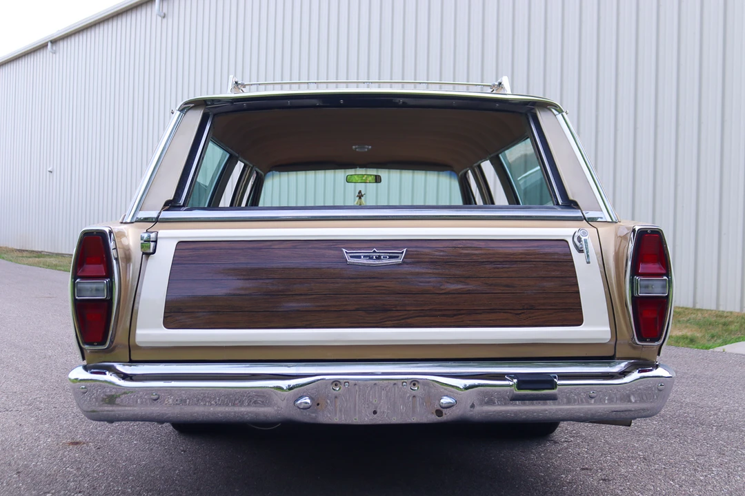 1968 Ford Country Squire - Image 7 of 31