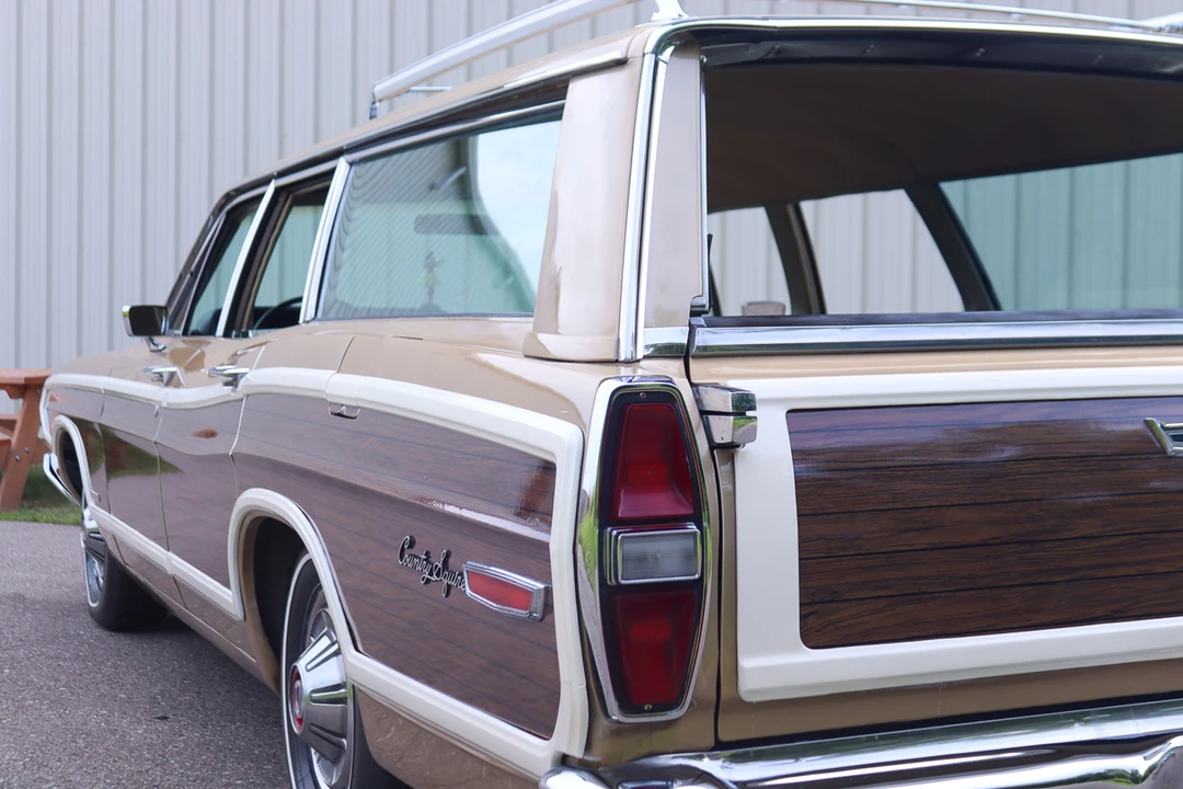1968 Ford Country Squire - Image 14 of 31