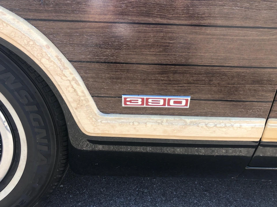 1968 Ford Country Squire - Image 11 of 31