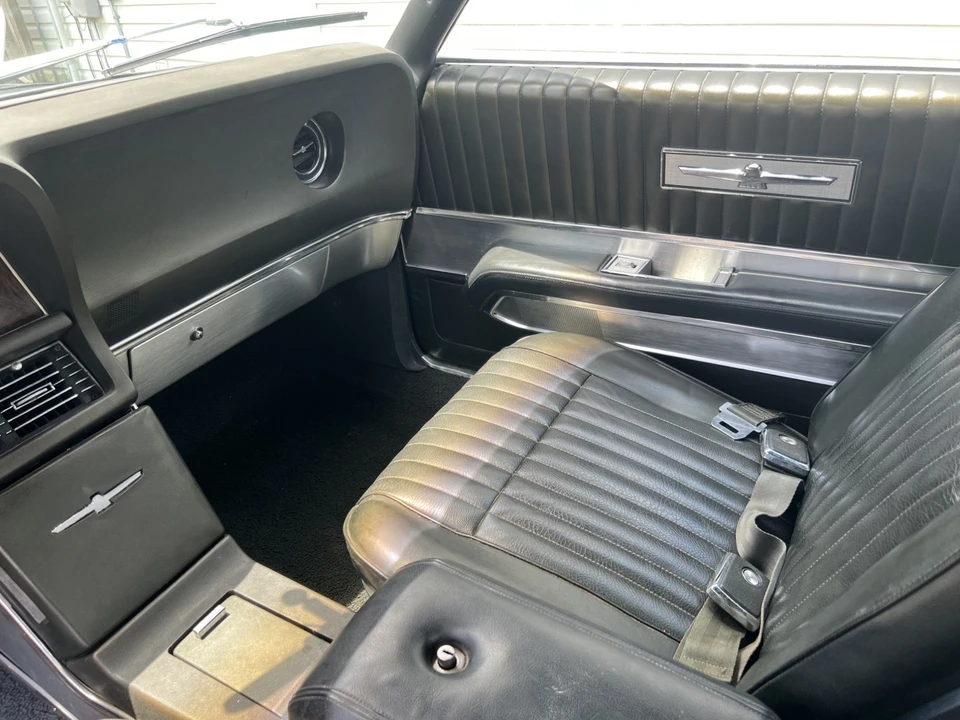 1968 Ford Thunderbird 5th Gen - Image 16 of 30