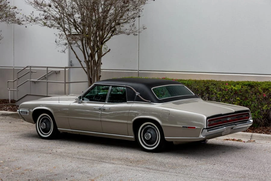 1968 Ford Thunderbird 5th Gen - Image 9 of 31
