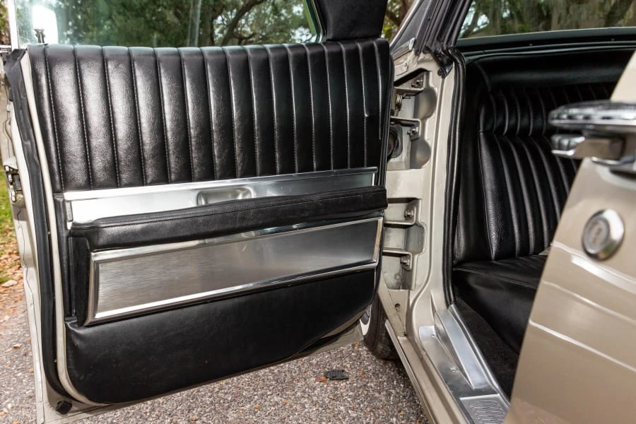 1968 Ford Thunderbird 5th Gen - Image 28 of 31