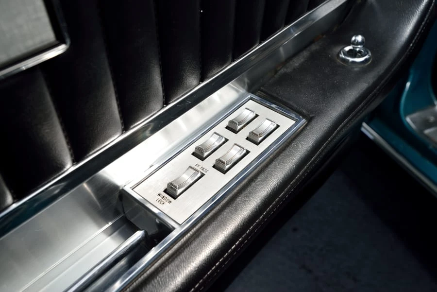 1968 Ford Thunderbird 5th Gen - Image 9 of 14