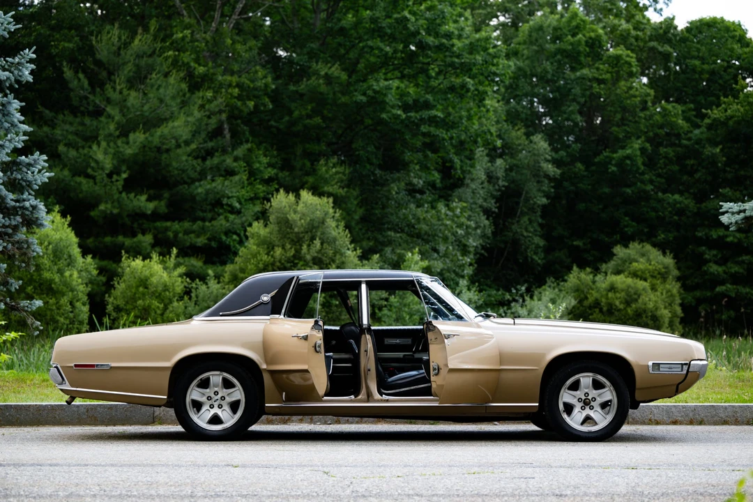 1968 Ford Thunderbird 5th Gen - Image 27 of 31