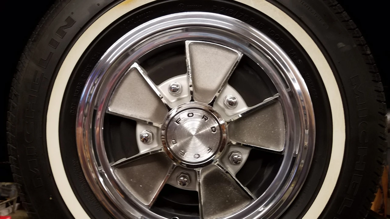 1968 Ford Galaxie 3rd Gen - Image 29 of 31