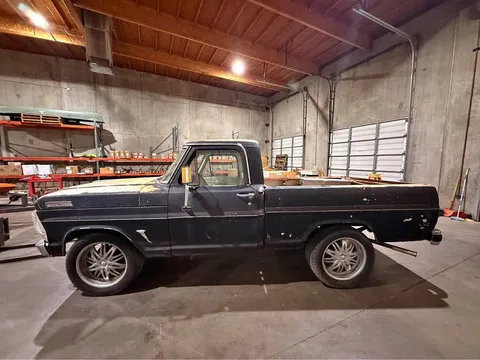 1968 Ford F100 Short Bed