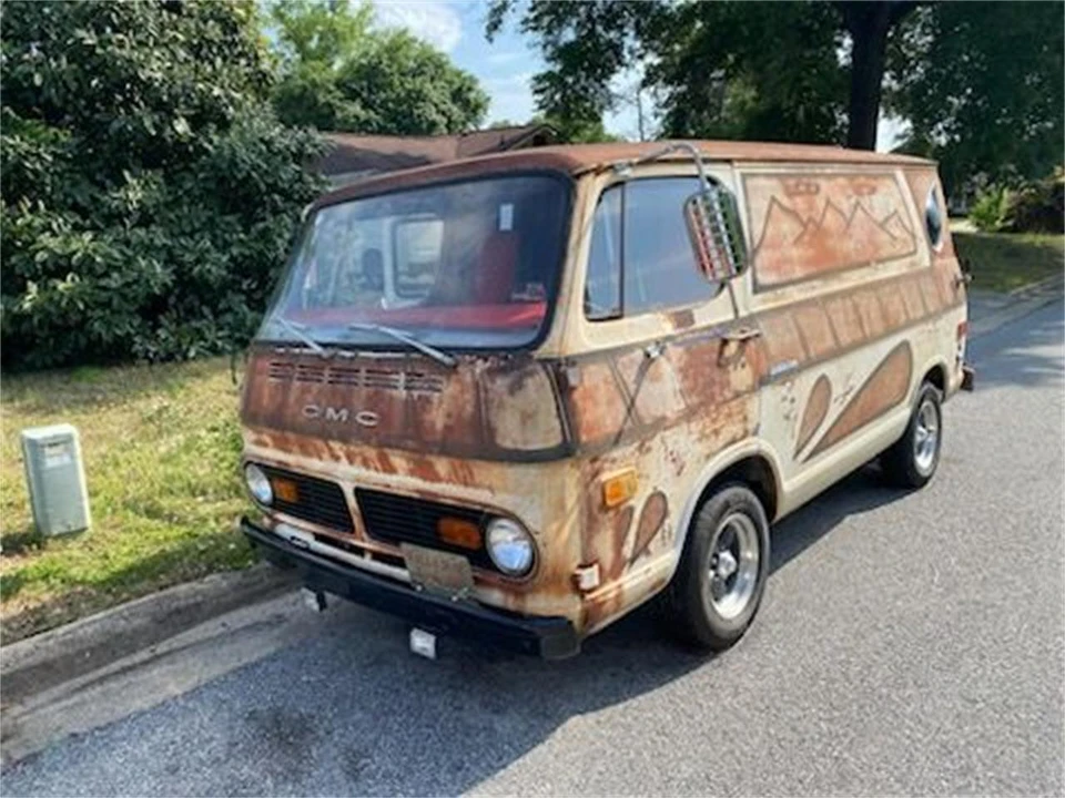 1968 GMC G-series Van - Image 9 of 19
