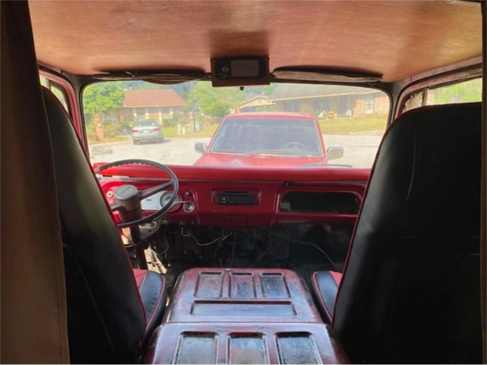 1968 GMC G-series Van - Image 15 of 19