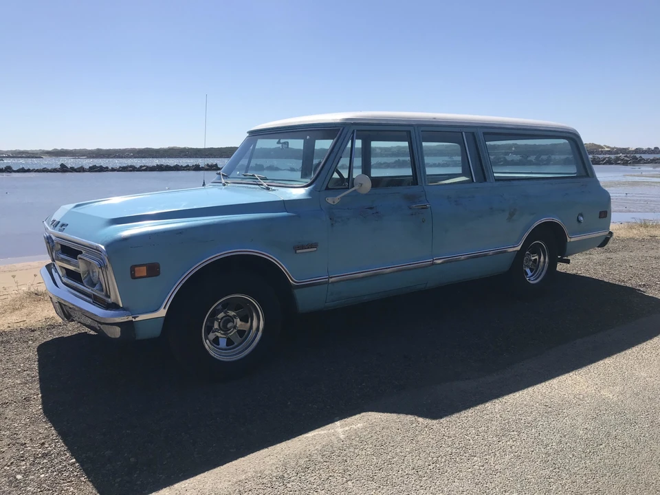 1968 GMC Suburban 6th Gen - Image 3 of 31