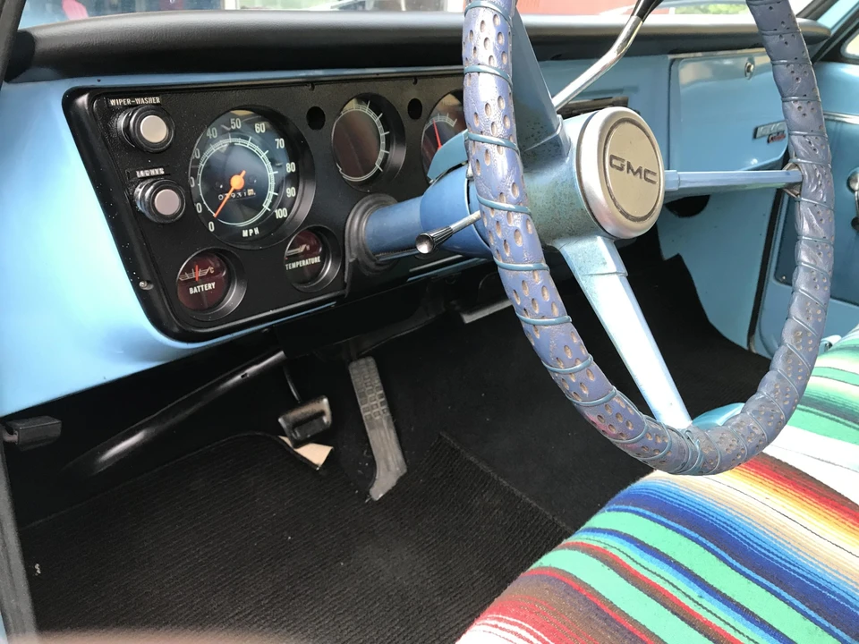 1968 GMC Suburban 6th Gen - Image 30 of 31