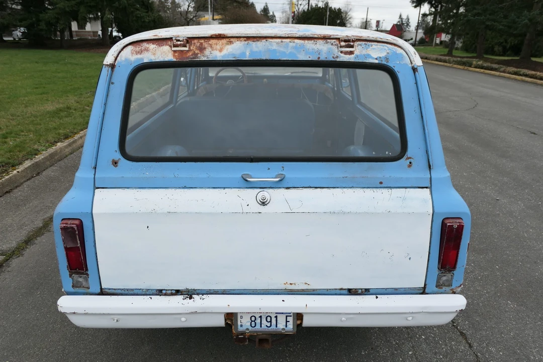 1968 GMC Suburban 5th Gen - Image 9 of 31