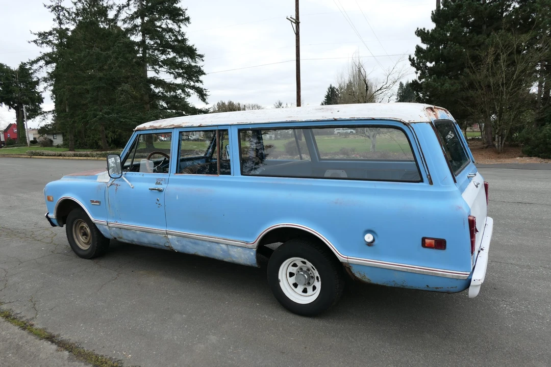 1968 GMC Suburban 5th Gen - Image 5 of 31