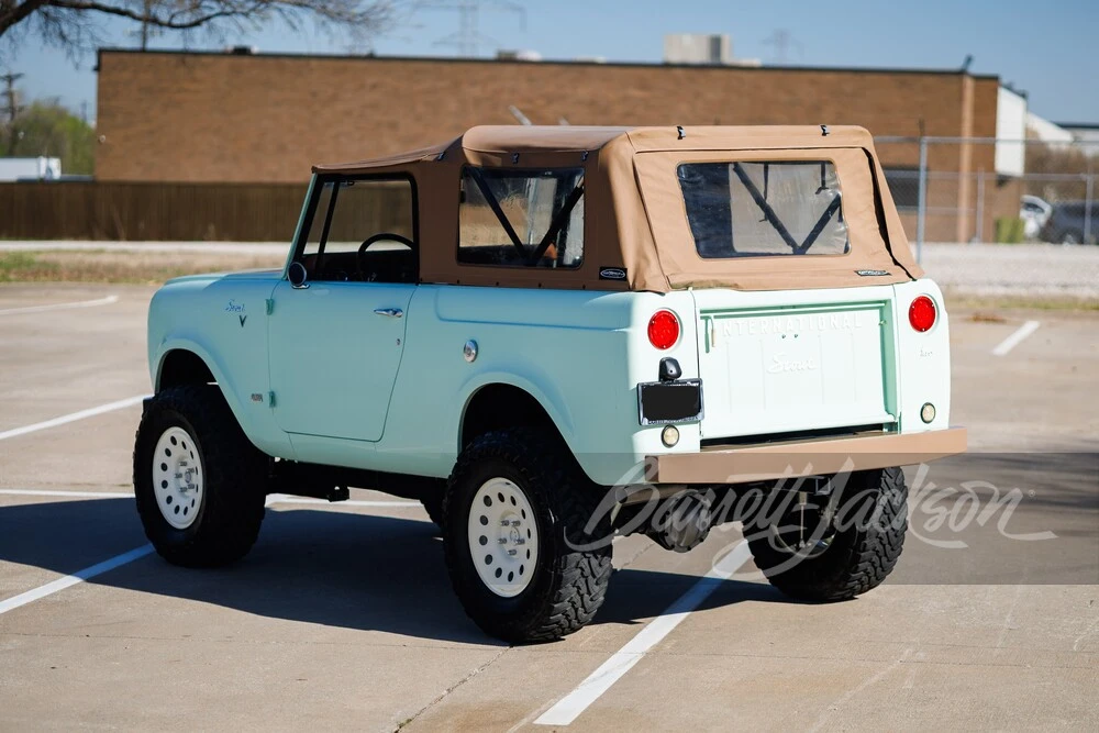 1968 International - Image 21 of 23