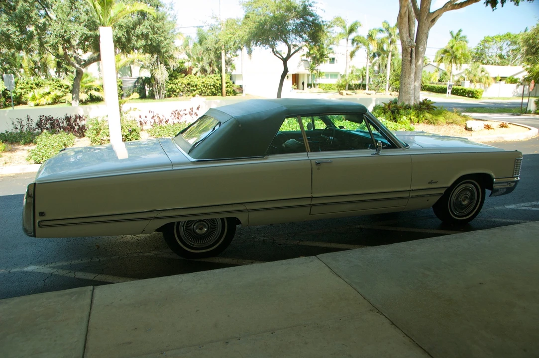 1968 Chrysler Imperial 3rd Gen - Image 11 of 31