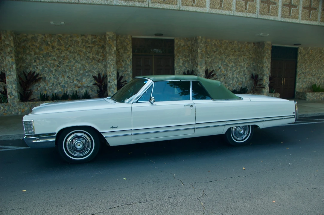 1968 Chrysler Imperial 3rd Gen - Image 4 of 31