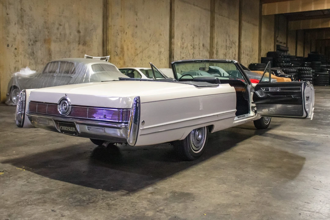 1968 Chrysler Imperial 3rd Gen - Image 15 of 31
