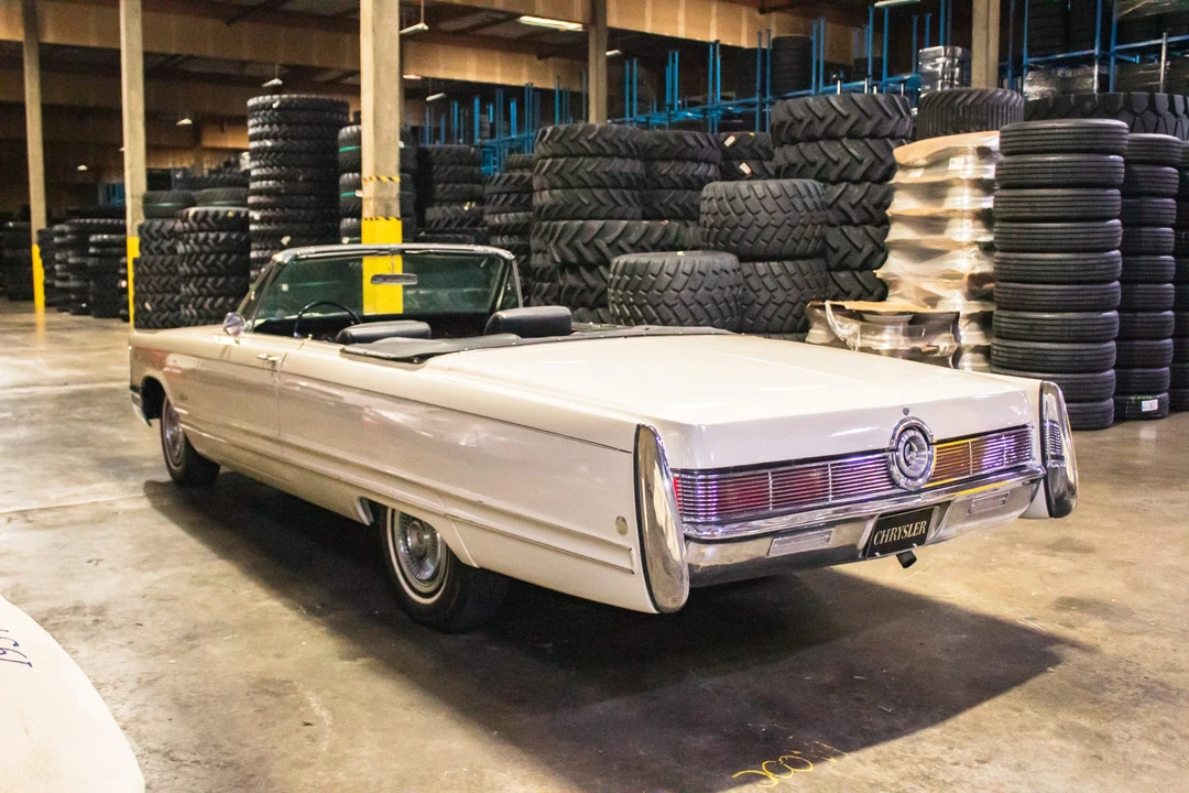1968 Chrysler Imperial 3rd Gen - Image 9 of 31