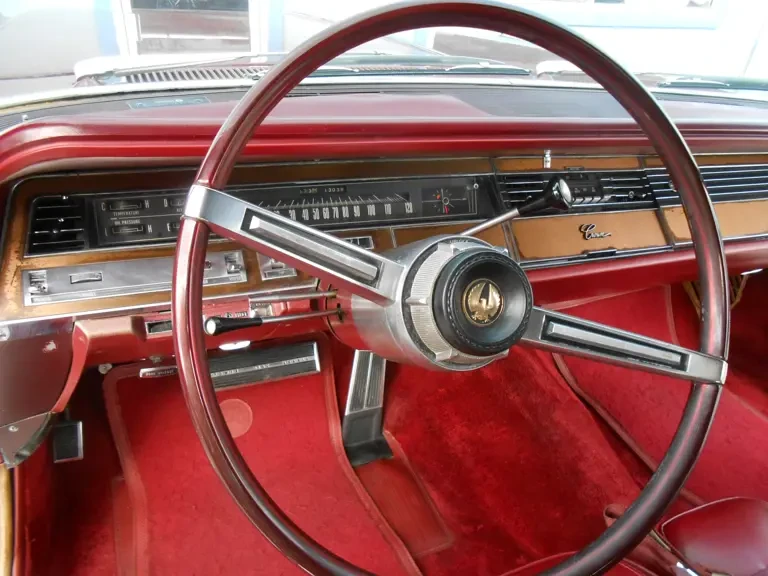 1968 Imperial Crown - Image 10 of 17