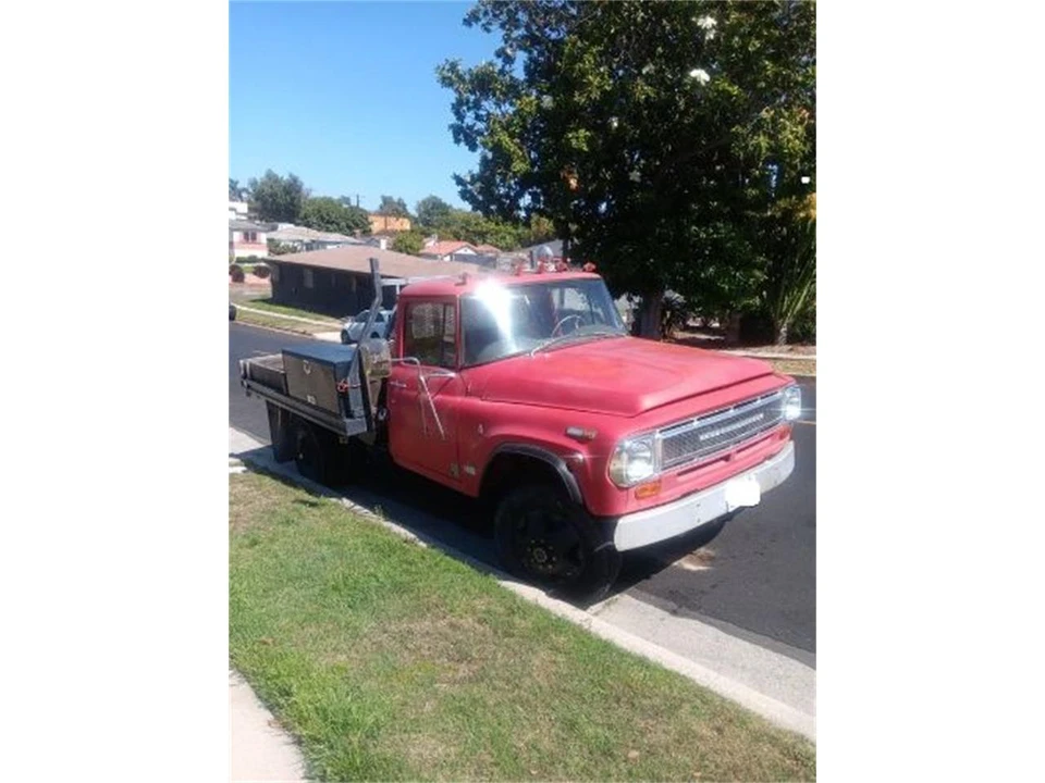 1968 International - Image 4 of 8