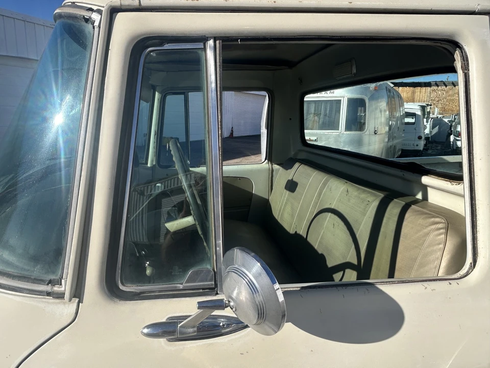 1968 International Harvester Pickup - Image 30 of 31