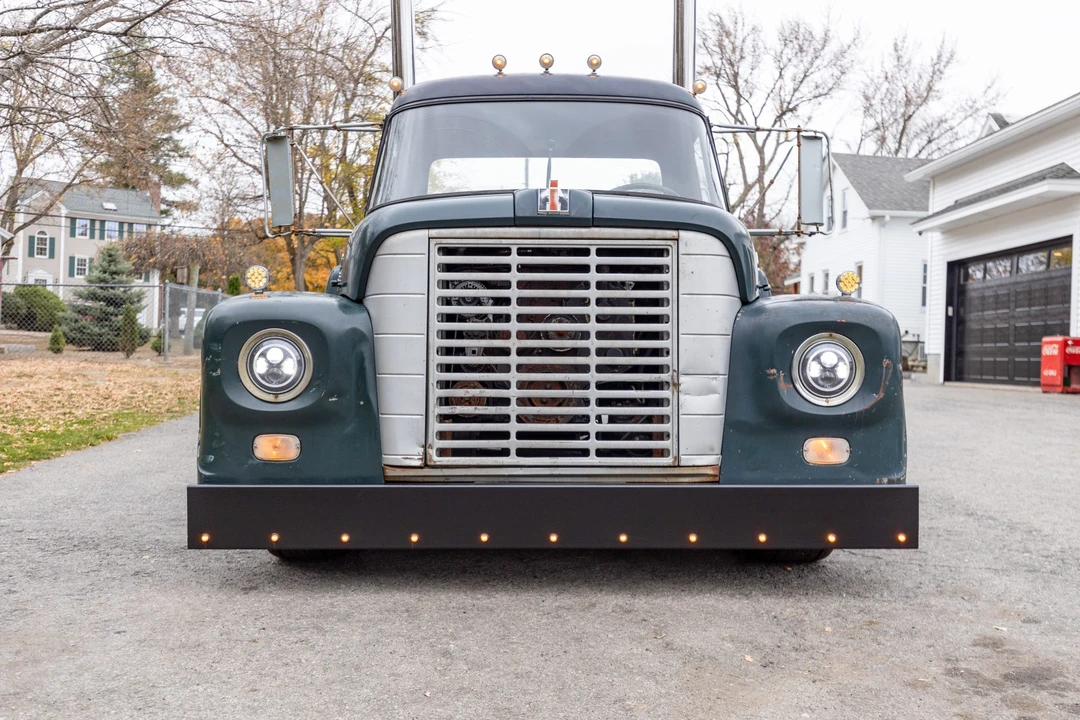 1968 International Harvester Loadstar - Image 3 of 31