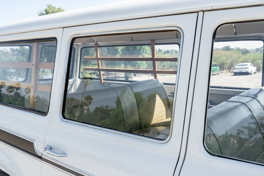 1968 International Harvester Travelall - Image 29 of 31
