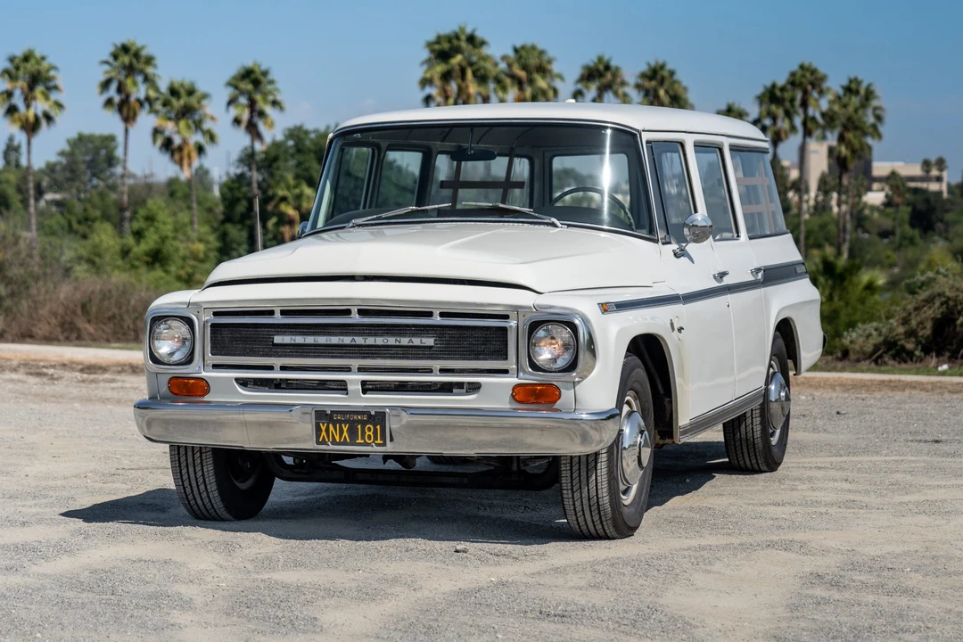 1968 International Harvester Travelall - Image 2 of 31