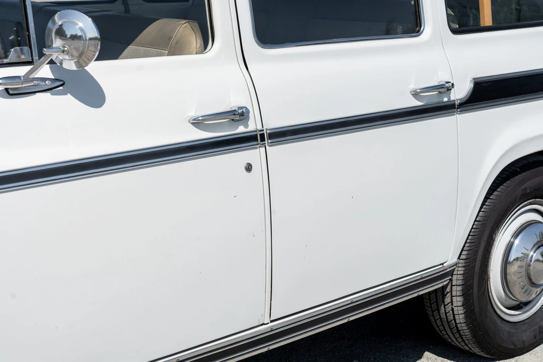 1968 International Harvester Travelall - Image 14 of 31