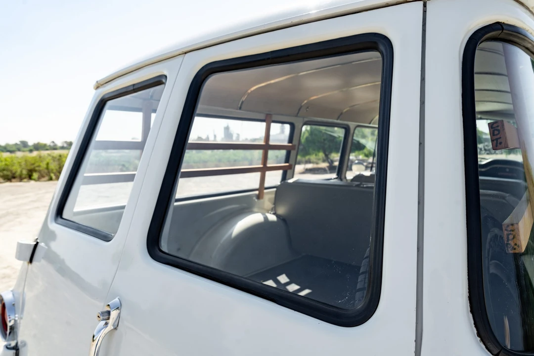 1968 International Harvester Travelall - Image 26 of 31