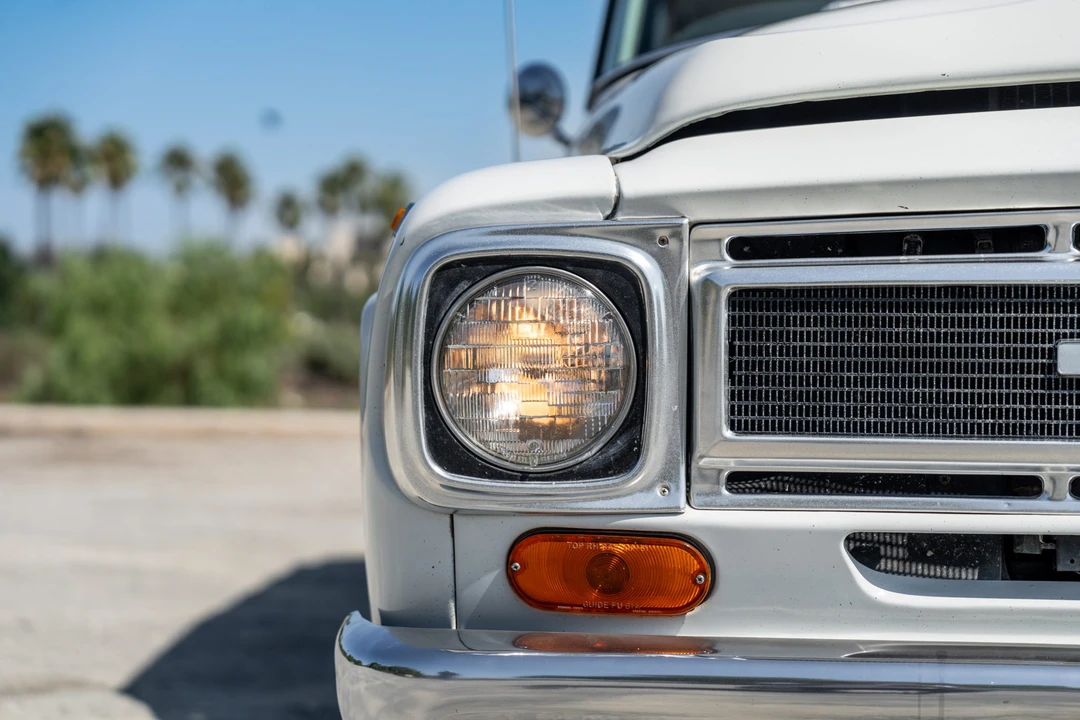 1968 International Harvester Travelall - Image 9 of 31