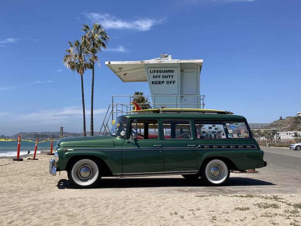 1968 International Harvester Travelall - Image 5 of 31