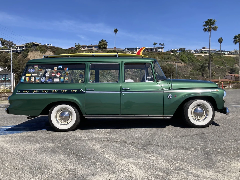 1968 International Harvester Travelall - Image 12 of 31