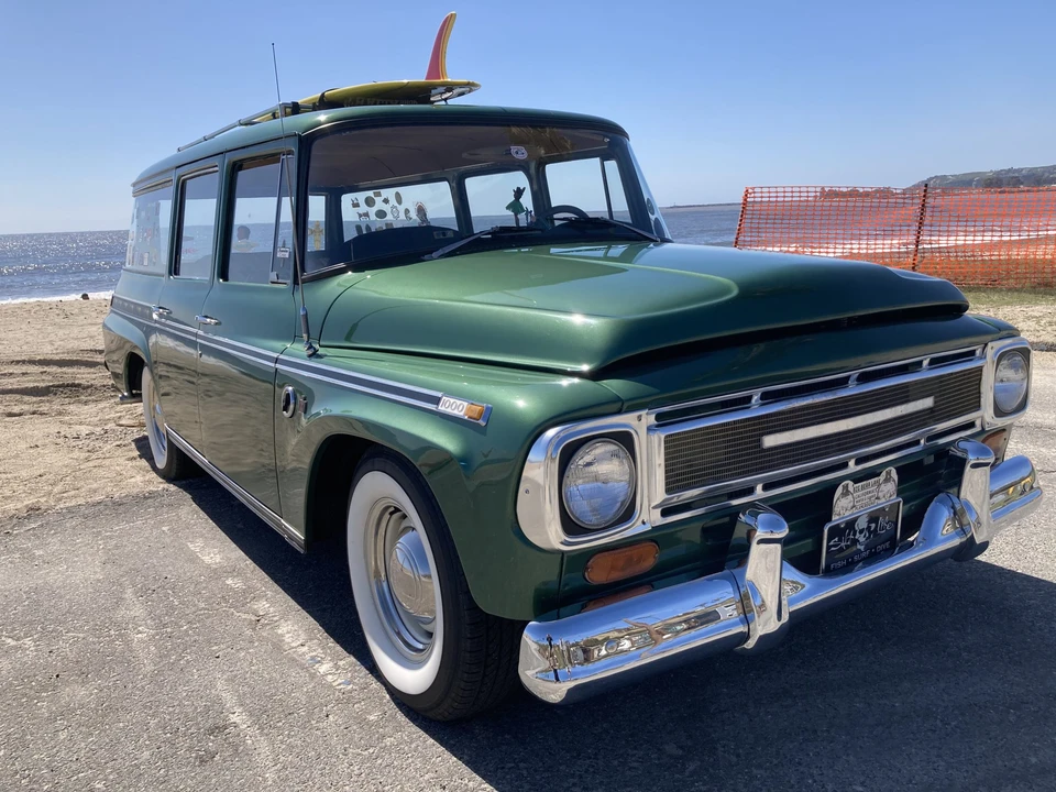 1968 International Harvester Travelall - Image 14 of 31