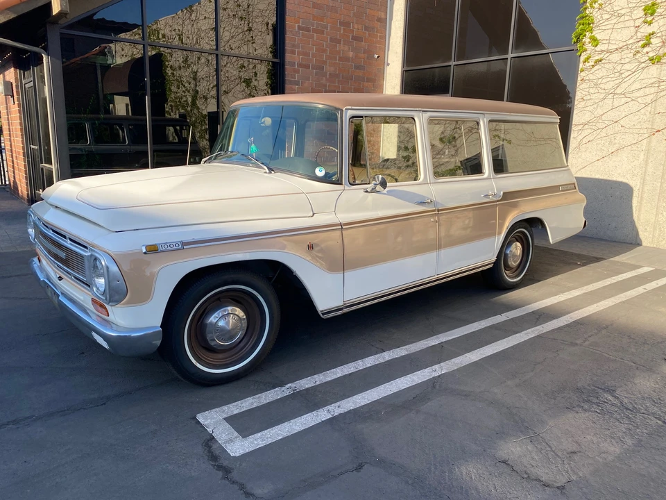 1968 International Harvester Travelall - Image 5 of 31