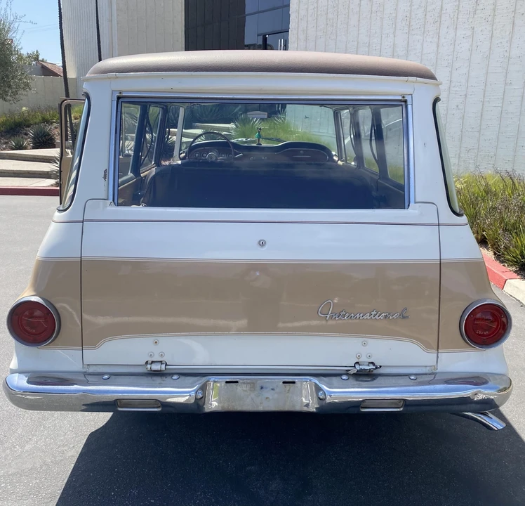 1968 International Harvester Travelall - Image 9 of 31