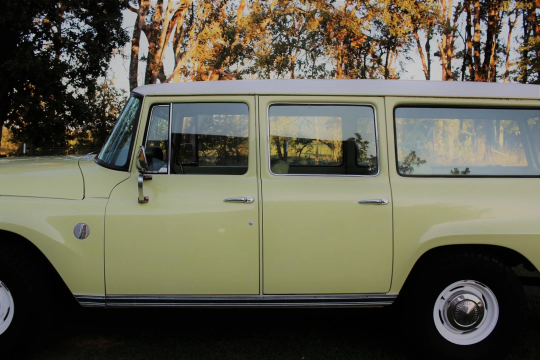 1968 International Harvester Travelall - Image 22 of 31