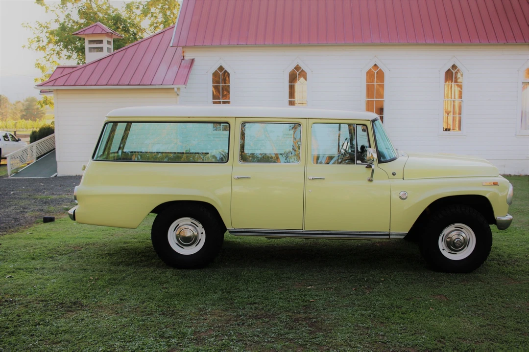 1968 International Harvester Travelall - Image 7 of 31