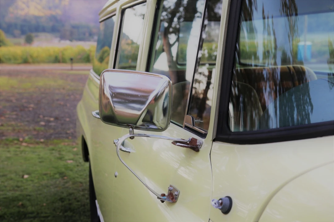 1968 International Harvester Travelall - Image 25 of 31