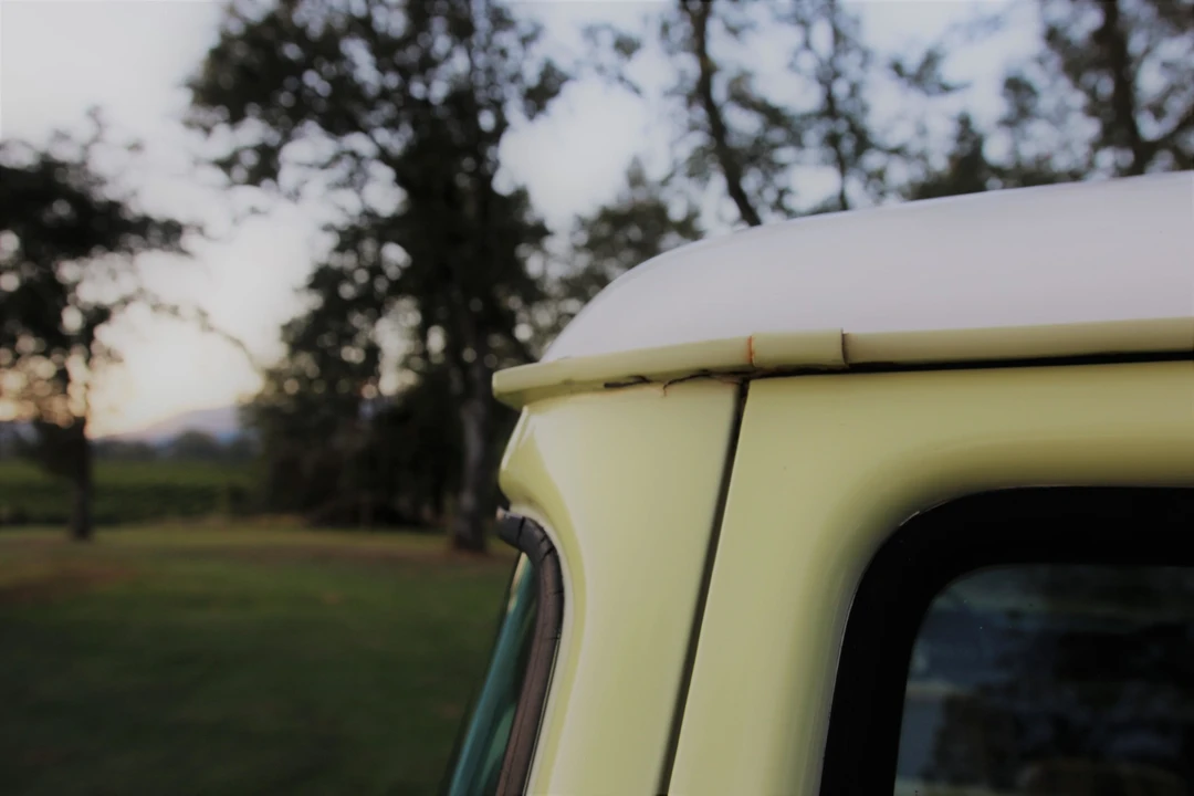 1968 International Harvester Travelall - Image 14 of 31