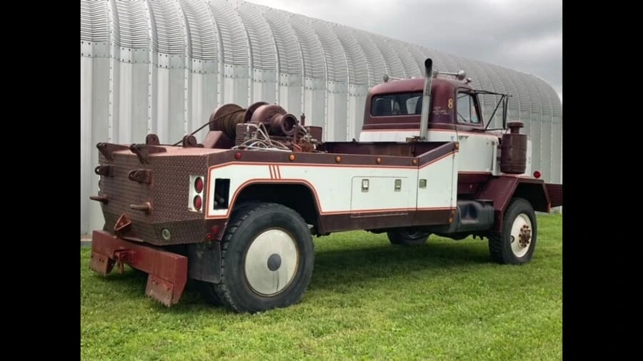 1968 International - Image 4 of 4