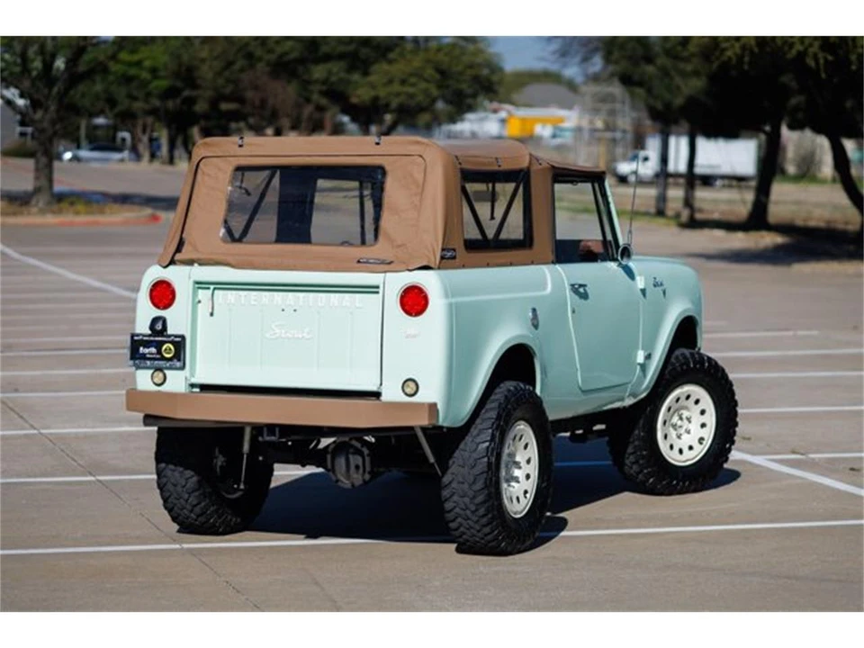 1968 International - Image 4 of 31
