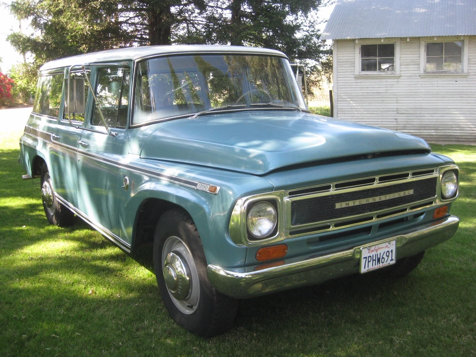 1968 International Harvester Travelall - Image 9 of 31