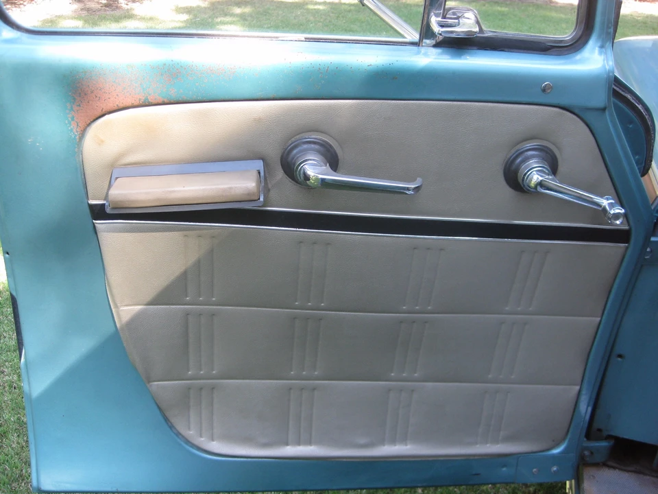 1968 International Harvester Travelall - Image 28 of 31