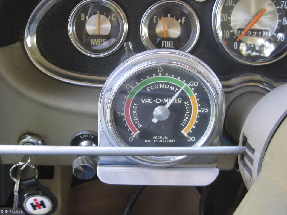 1968 International Harvester Travelall - Image 20 of 31