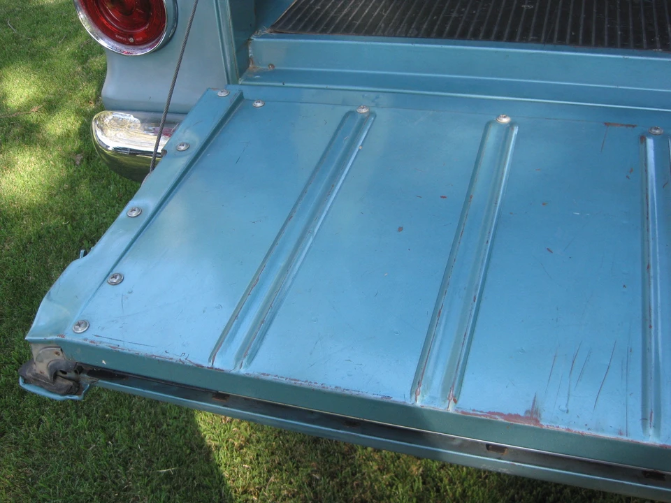 1968 International Harvester Travelall - Image 15 of 31