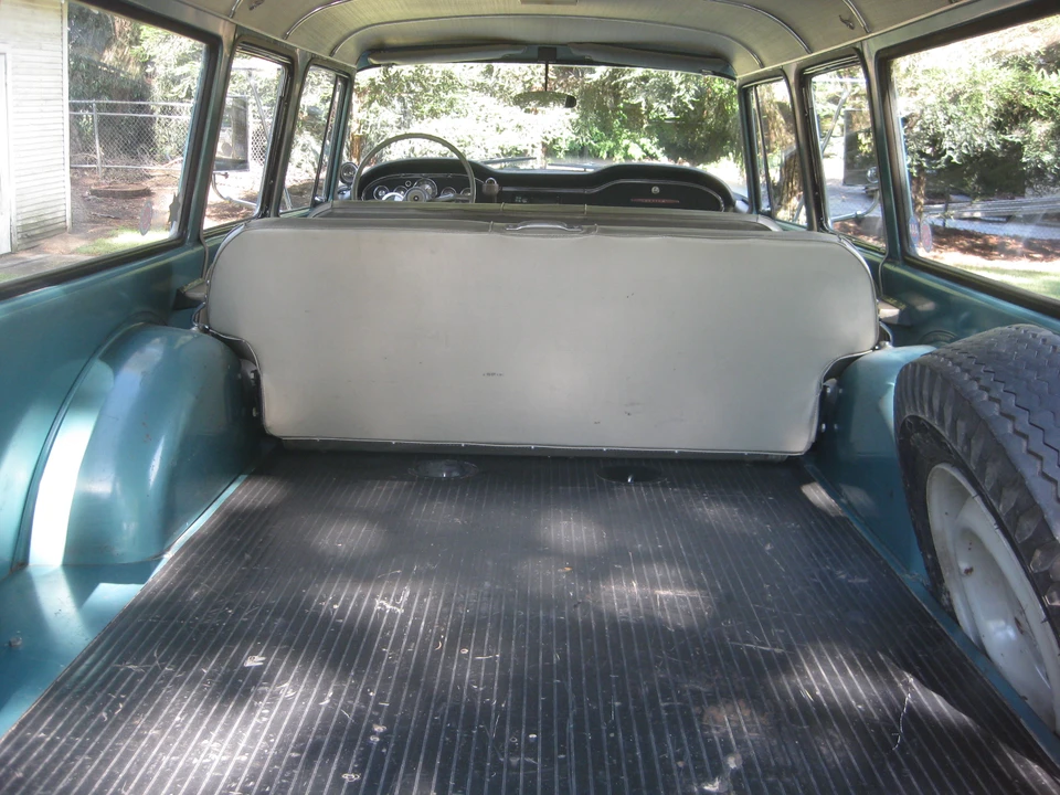 1968 International Harvester Travelall - Image 11 of 31