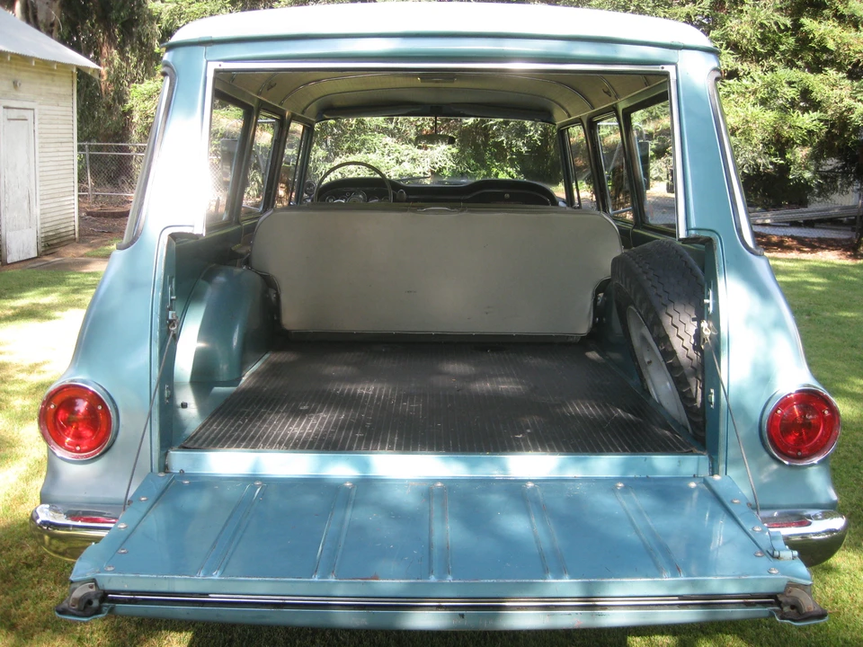 1968 International Harvester Travelall - Image 10 of 31