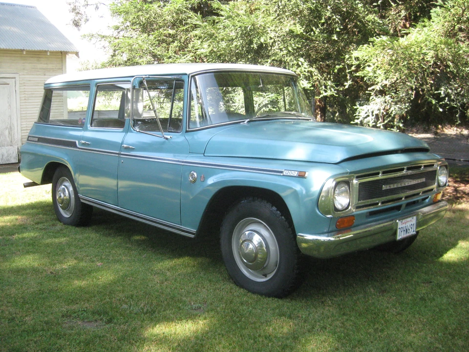 1968 International Harvester Travelall - Image 2 of 31
