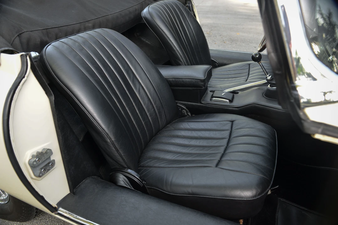 1968 Jaguar E-Type Series 1 - Image 13 of 31