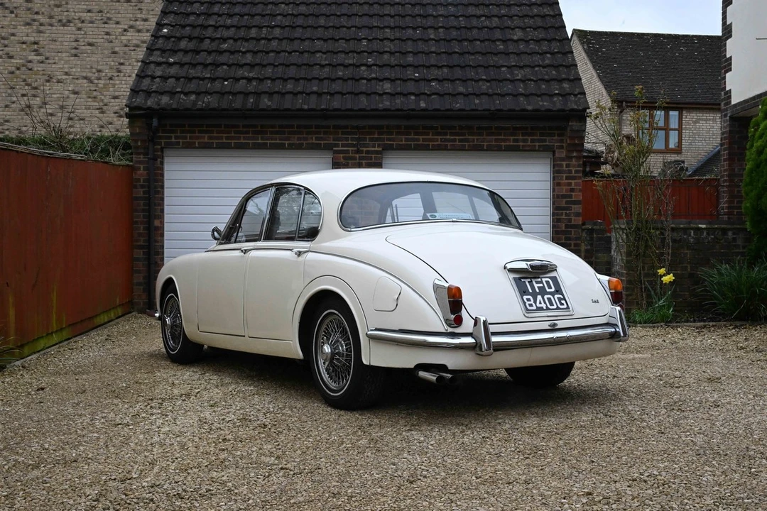 1968 Jaguar Mark II - Image 11 of 30